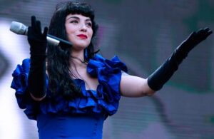 Mon Laferte: La conmovedora historia de la canci&oacute;n &ldquo;El Cristal&rdquo;
