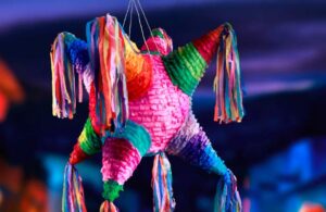 Historia de la piñata