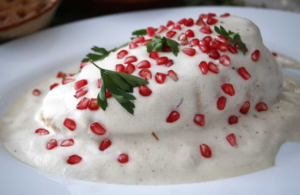 Chiles en Nogada por la reconocida Chef Monica Solis