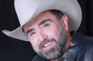 Debido a que se estaba atragantando, Vicente Fern&aacute;ndez Jr. se entera que tiene Covid_19