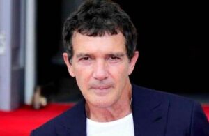 Antonio Banderas da a conocer que dio positivo a Covid_19