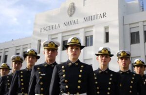 Escuela Naval Militar ofrece 100% de beca a quienes quieran estudiar