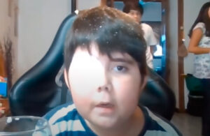 Gracias a usuarios de redes, peque&ntilde;o con c&aacute;ncer cumple su sue&ntilde;o de ser youtuber