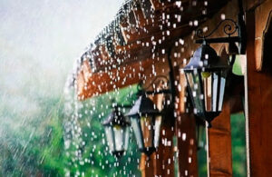 &iquest;Por qu&eacute; debes dejar las ventanas abiertas mientras llueve?