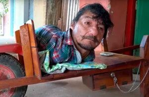 &iexcl;Admirable! Hombre sin extremidades logr&oacute; sacar adelante a sus hijas
