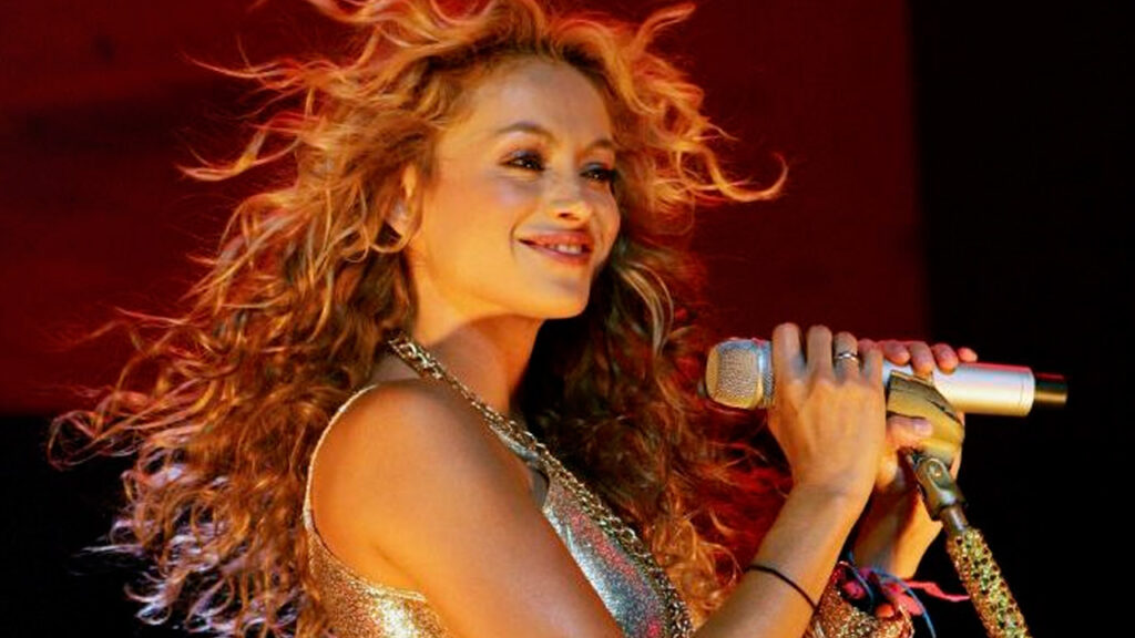Thal&iacute;a y Paulina Rubio podr&iacute;an hacer un dueto y una gira juntas  