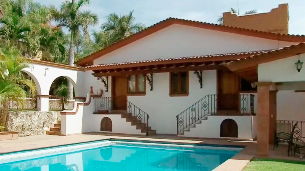 Hijo de Joan Sebasti&aacute;n revela por qu&eacute; est&aacute; rentando el rancho de Cuernavaca de su pap&aacute;