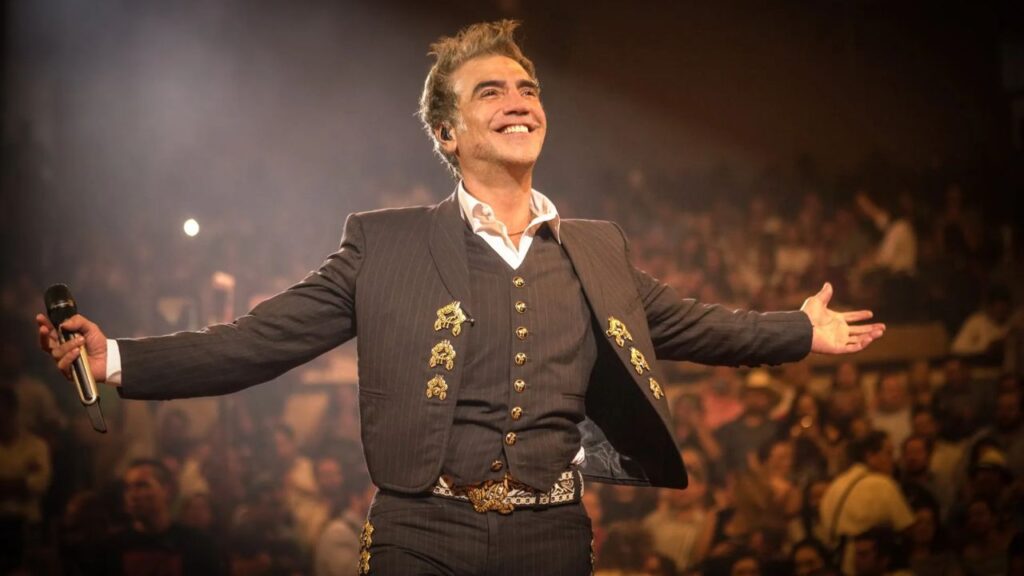Alejandro Fern&aacute;ndez