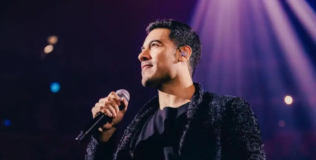 Carlos Rivera sigue sumando éxitos en el ámbito profesional con su gira "Un Tour a Todas Partes" con el que actualmente recorre EE.UU