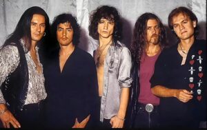 Enrique Bunbury revela datos sobre &ldquo;H&eacute;roes del Silencio&rdquo;