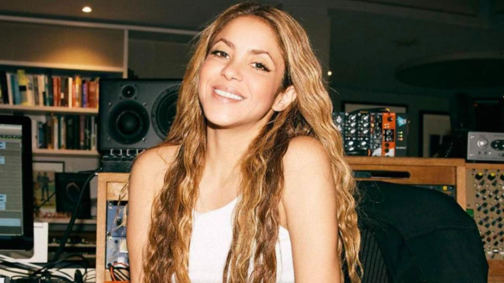 Shakira se encuentra sumamente emocionada por el esperado reconocimiento que recibir&aacute; por parte del gobierno colombiano.