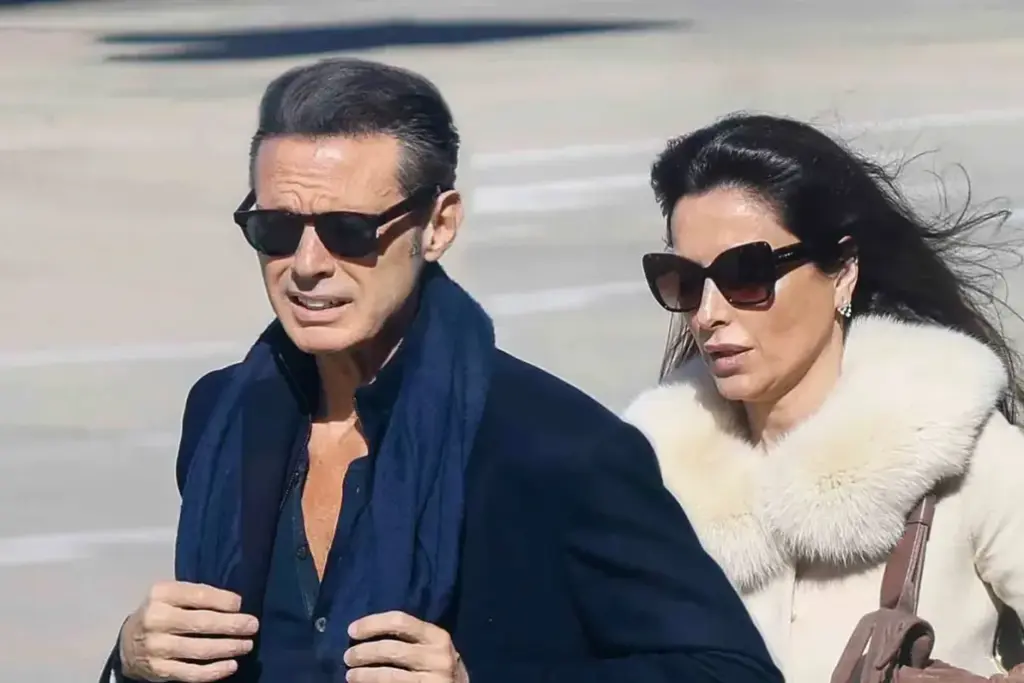 Todo indica a que el famoso cantante, Luis Miguel le propondr&aacute; matrimonio a Paloma Cuevas, seg&uacute;n Antonio P&eacute;rez, pap&aacute; del corredor &lsquo;Checo&rsquo; P&eacute;rez. 