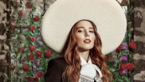 Majo Aguilar interpreta Himno Nacional y la comparan con Ángela Aguilar