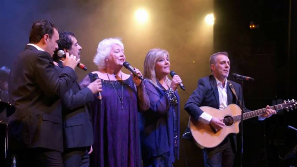 La famosa agrupaci&oacute;n espa&ntilde;ola, Mocedades deleit&oacute; a todos sus fan&aacute;ticos al presentar un inigualable show en uno de los recintos m&aacute;s importantes de la Ciudad de M&eacute;xico.