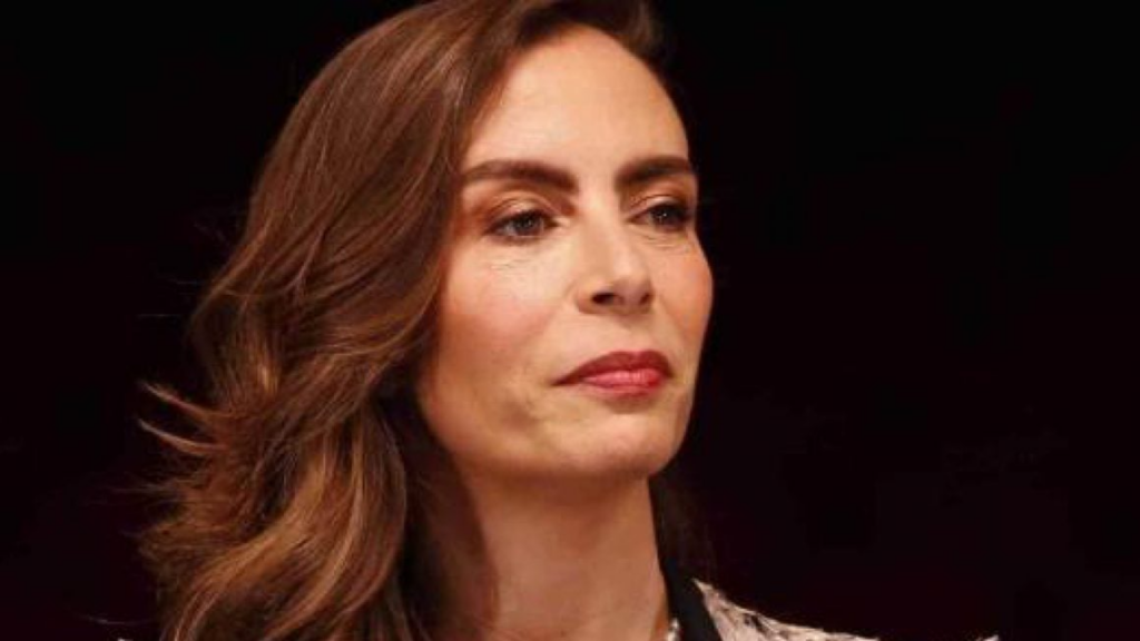 Sasha Sokol ha mantenido una postura firme en su proceso legal contra el productor Luis Dellano, a quien ha demandado por daño moral.