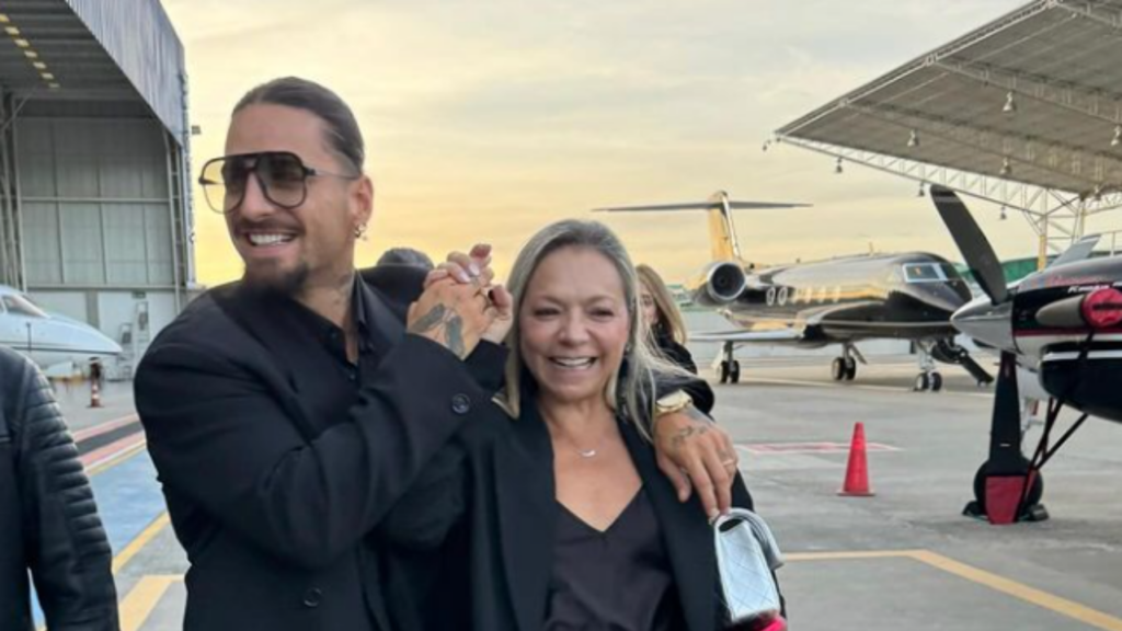 Maluma compartió tiernas imágenes con su madre, Marlli Arias, en el que vivieron la experiencia de asistir al concierto de Luis Miguel.