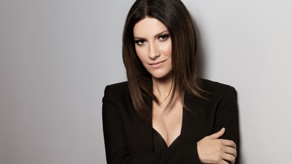 La noche se iluminó con la pasión y el talento de Laura Pausini en su esperado regreso a los escenarios mexicanos tras seis años de ausencia.
