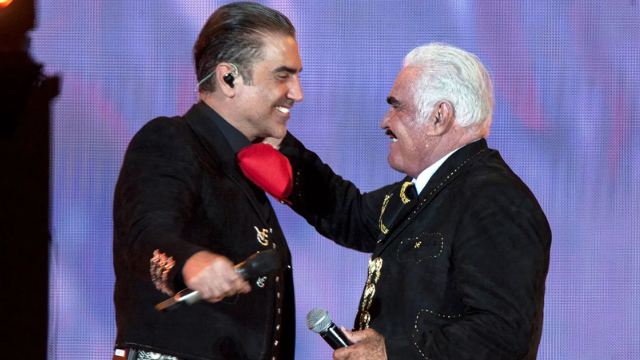 Alejandro Fern&aacute;ndez record&oacute; a su padre, Vicente Fern&aacute;ndez, con una publicaci&oacute;n entra&ntilde;able en redes sociales.