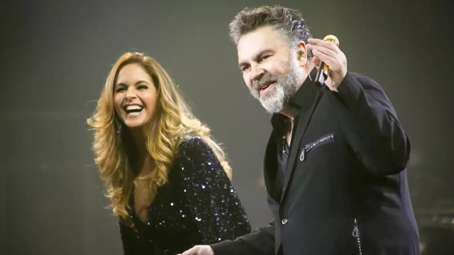 Lucero y Mijares ofrecieron una sorpresa inesperada para los espectadores de un programa de televisión en donde confesaron su cariño.