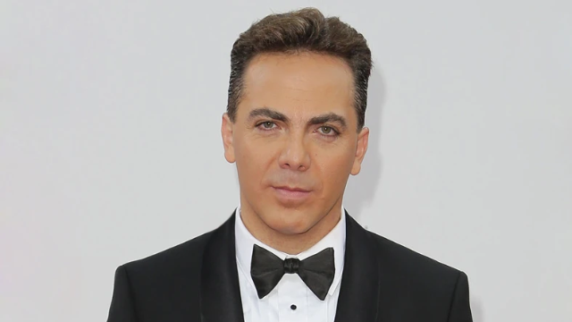 Cristian Castro ha sorprendido a muchos al revelar que, a sus 49 años, está decidido a completar sus estudios de preparatoria.