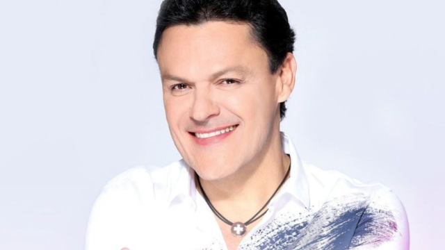 Pedro Fern&aacute;ndez se convirti&oacute; en tema de conversaci&oacute;n en las redes sociales tras aparecer con un aspecto diferente.