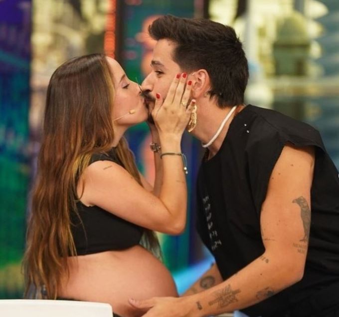 &iexcl;Camilo y Evaluna esperan a Amaranto: revelan el significado del nombre de su beb&eacute; no binario!