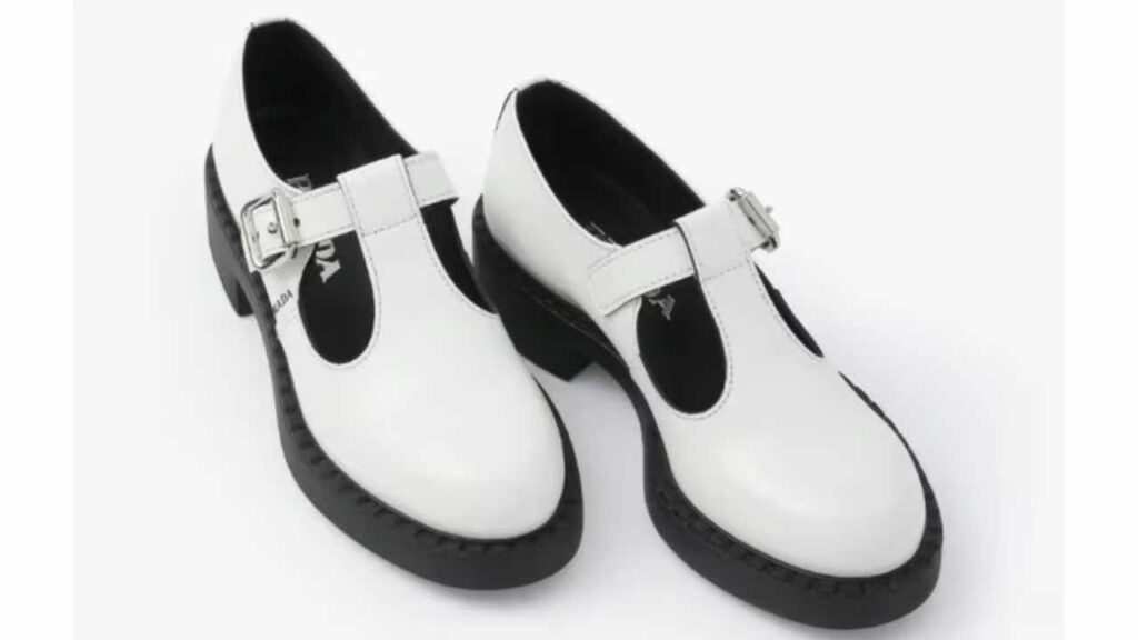 &iexcl;Mijares causa furor en las redes con sus "exc&eacute;ntricos" zapatos!