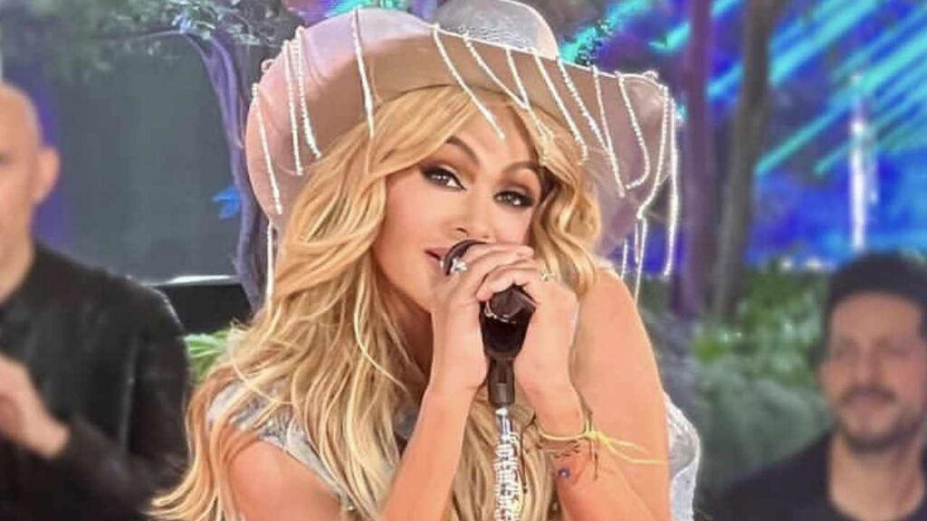 Paulina Rubio dedica concierto a su mam&aacute;: "lo m&aacute;s grande que he tenido"