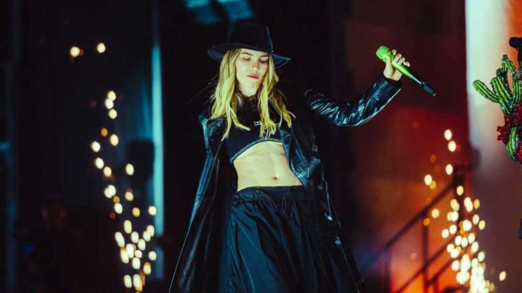 &iexcl;Belinda sorprende en Festival Arre con nueva versi&oacute;n de "Sapito"!