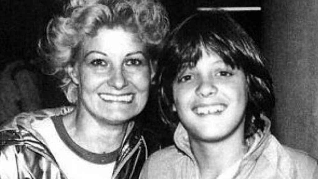 Luis Miguel: La canci&oacute;n que revela su dolor por la desaparici&oacute;n de su madre Marcela Basteri.