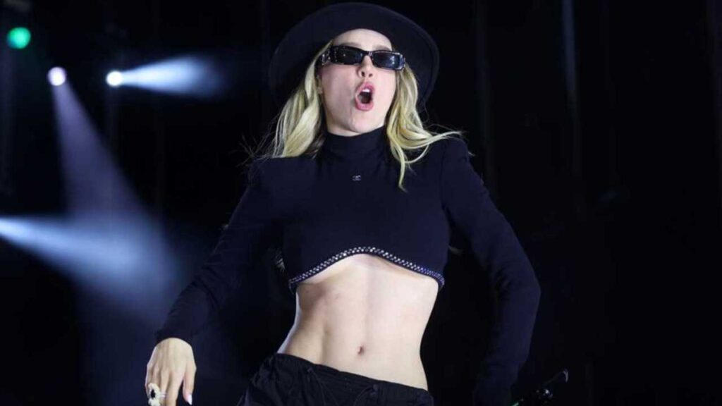&iexcl;Belinda lanza "himno de la solter&iacute;a"! Fans especulan indirectas para Cazzu