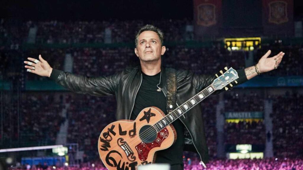 Alejandro Sanz recibir&aacute; el mayor honor de su carrera en los Billboard Latinos 2024.