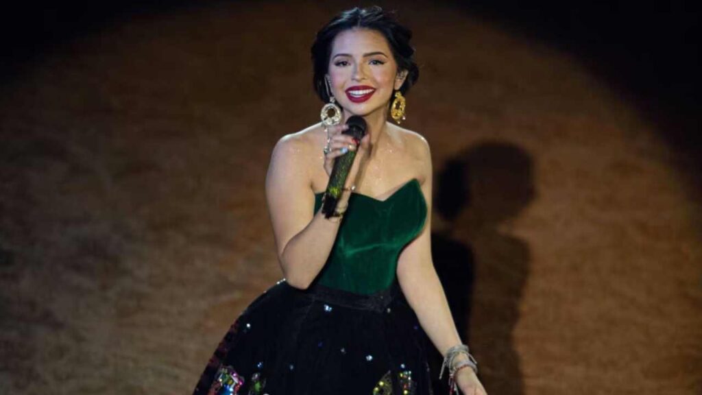 &Aacute;ngela Aguilar: Fans lanzan campa&ntilde;a para detener el acoso en redes sociales