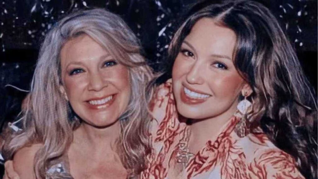 Thal&iacute;a se sincera sobre la p&eacute;rdida de su hermana y revela impactantes detalles de su salud