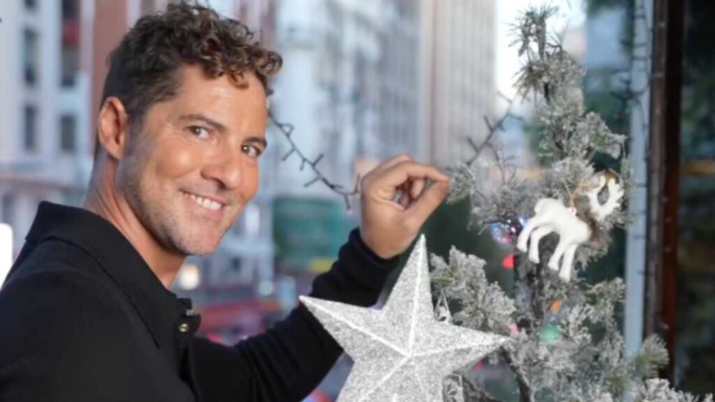 David Bisbal reinventa los cl&aacute;sicos navide&ntilde;os con su toque personal