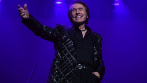 Raphael prepara disco inspirado en México