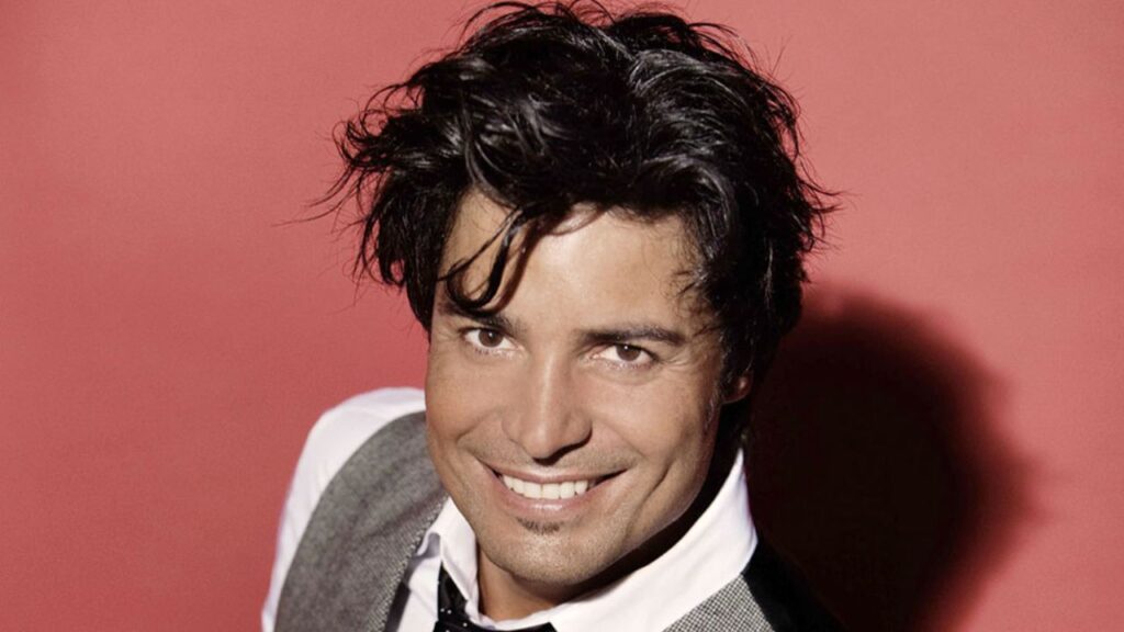Chayanne derrite redes con mensaje a las mam&aacute;s mexicanas