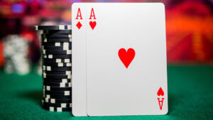 Aprender poker a tu ritmo, del juego de sobremesa al torneo online gratis