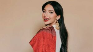 &Aacute;ngela Aguilar se pone emocional al volver a Los &Aacute;ngeles