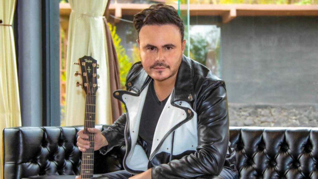 Mercurio convoca a Jos&eacute; Luis Roma como tercer &ldquo;friend&rdquo; para su gran show