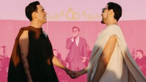 Carlos Rivera canta en boda de influencer y desata debate por show exclusivo