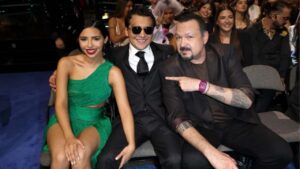 Pepe Aguilar revive a Antonio Aguilar con Ángela Aguilar y Nodal en nuevo tributo