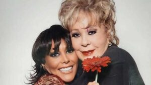 Alejandra Guzmán conmueve con canción dedicada a Silvia Pinal