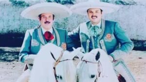 Pepe Aguilar se conmueve al recordar a su padre