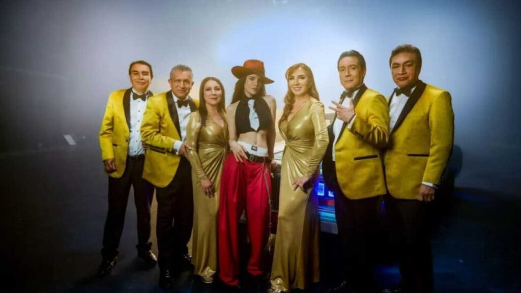 Belinda y Los &Aacute;ngeles Azules ponen ritmo a la fiesta del futbol