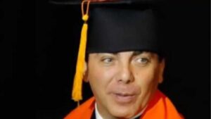 Cristian Castro prepara un reality y sue&ntilde;a con volver a las aulas