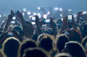 &iquest;Prohibir la entrada con celulares a conciertos?