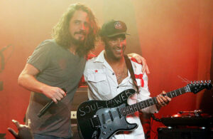 Tom Morello y Portugal.The Man cantan para prevenir casos de suicidio