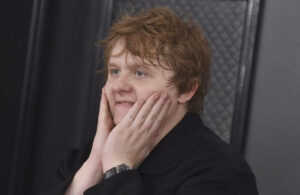 Confundieron a Lewis Capaldi con un &lsquo;rellena asientos&rsquo; en los Grammys &iquest;C&oacute;mo reaccion&oacute;?