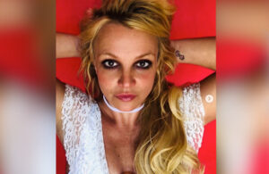 FOTO: Britney Spears se arrepiente del tatuaje que tiene por su ex marido y &iexcl;lo quiere borrar!